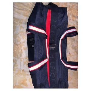 NEW Tommy Hilfiger Duffle Bag